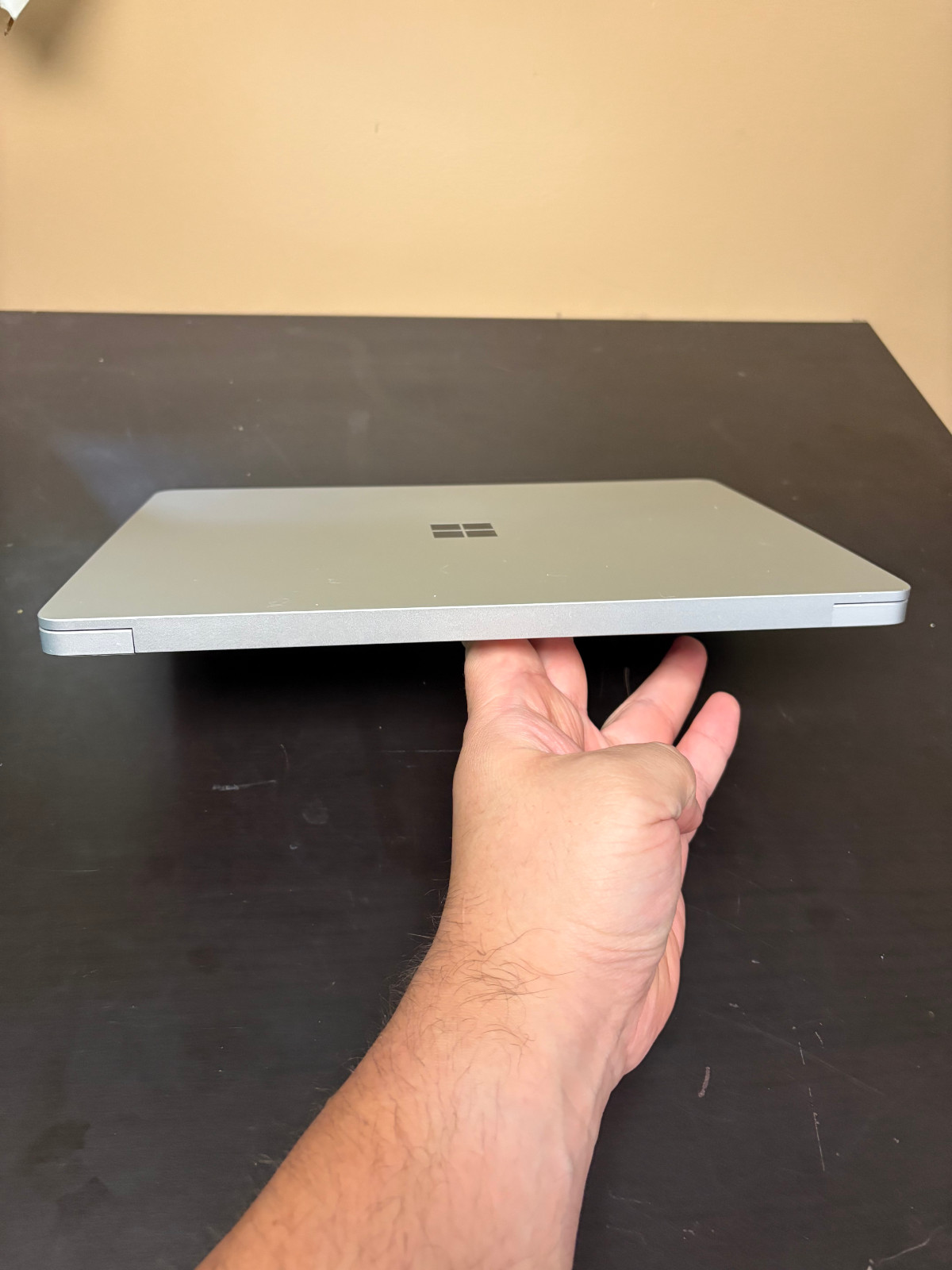 Microsoft Surface Laptop 7 13.8″ Snapdragon X Elite 3.4GHz 16GB RAM 500GB NVME