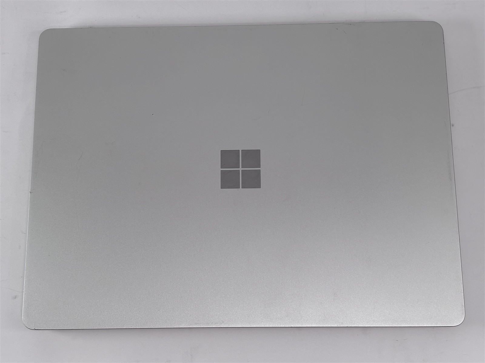 Microsoft Surface 12.4″ Laptop Go 2 Core i5-1135G7 2.4GHz 16GB 256GB SSD