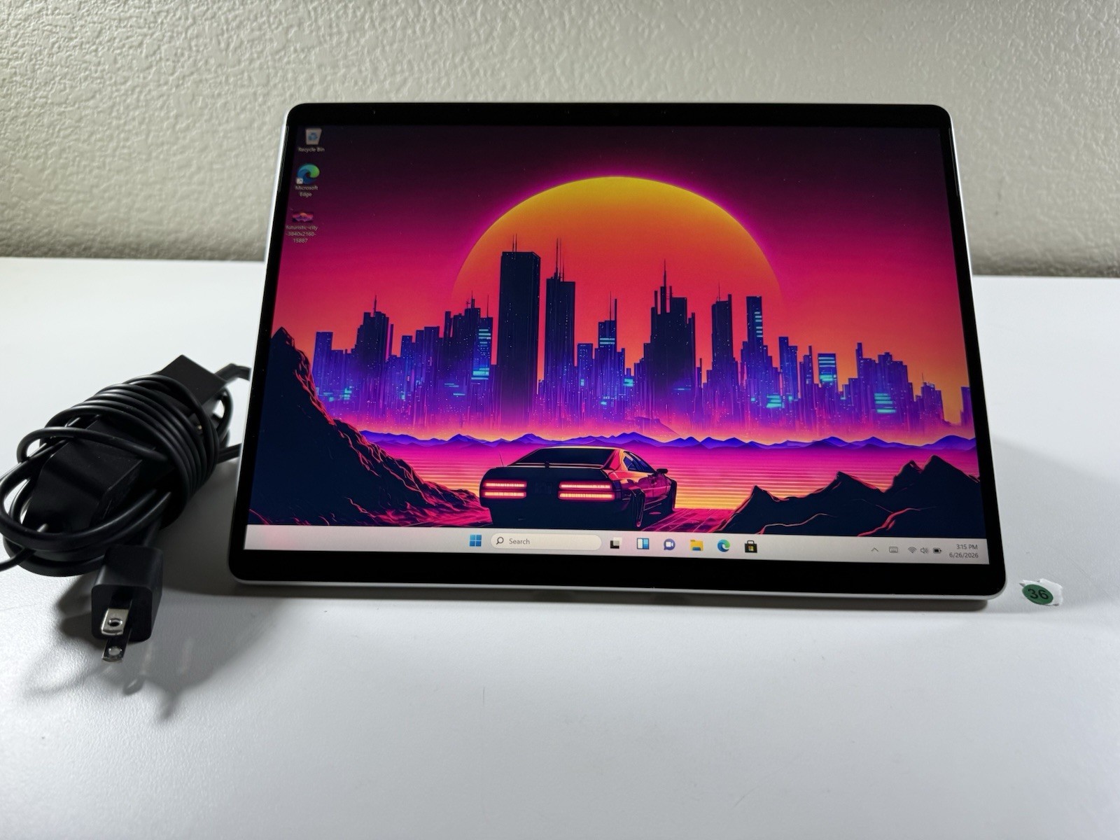 Microsoft Surface Pro 8 (1982) i5-1145G7 – 16GB RAM – 256GB 120Hz – Win 11 Pro