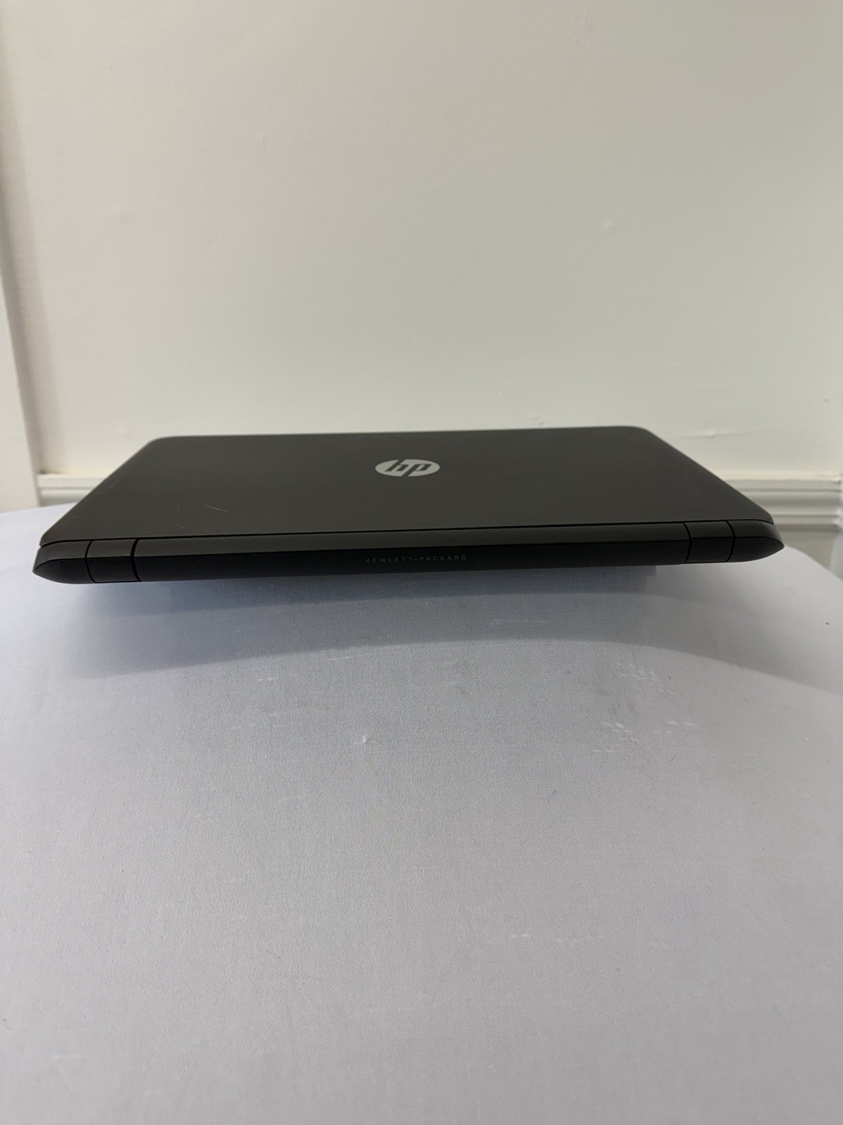 HP Notebook 15-f009wm Laptop – Good Screen – AMD El-2100 – Read Des