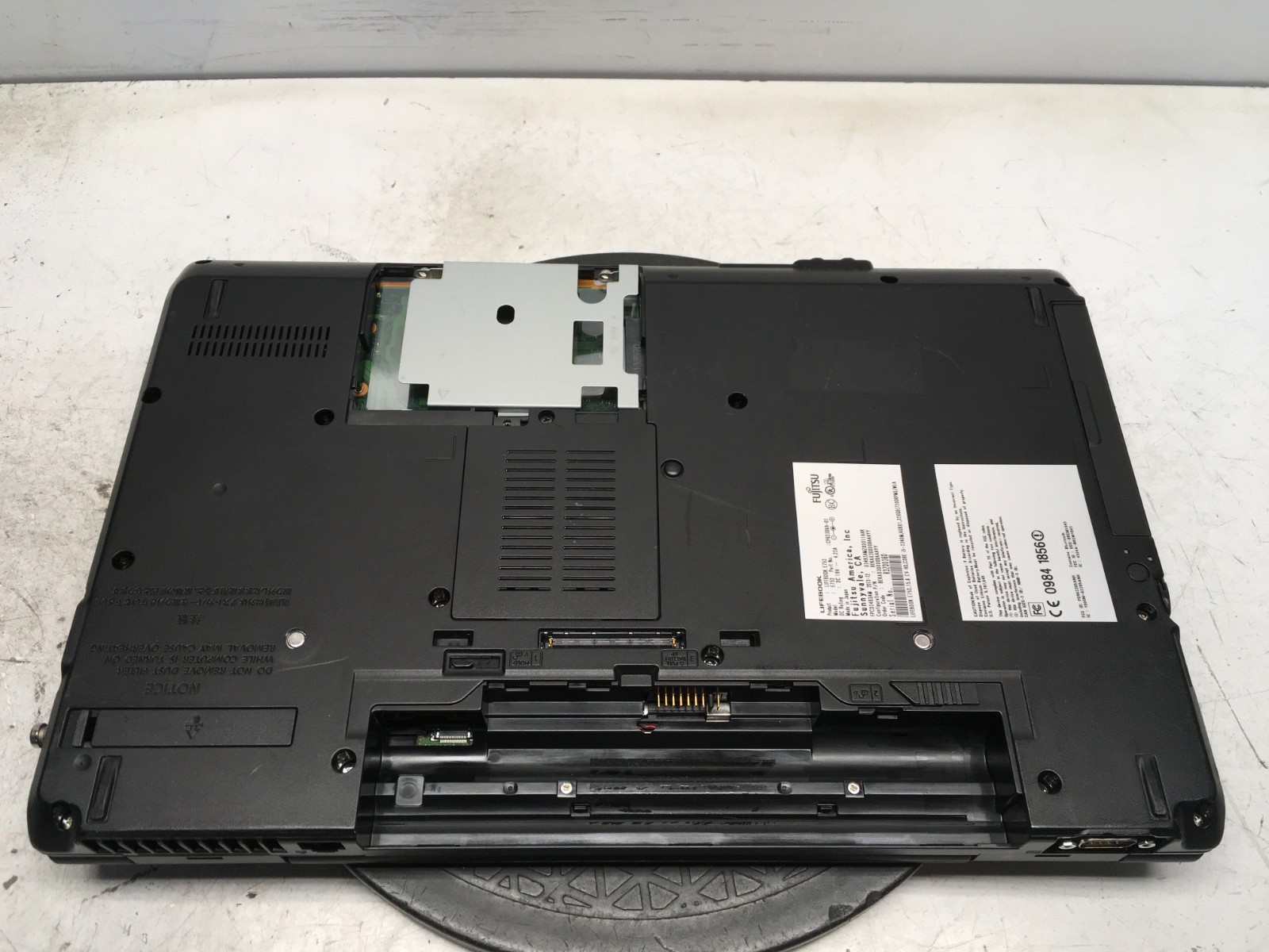 Fujitsu LifeBook E752 Intel i5-3340M 2.7GHz 4 GB NO HDD
