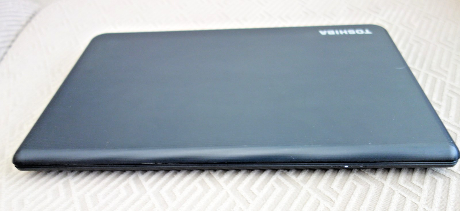 Toshiba Satellite C55-A5300 Laptop Win 10 HD TrueBrite Display HDMI USB 3 DVDRW
