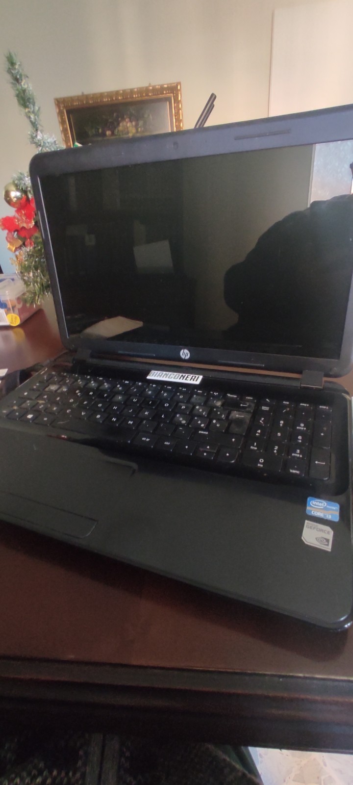 HP 15-d003sl Notebook Intel Core i3-31 Processor 10M-ram 4GB