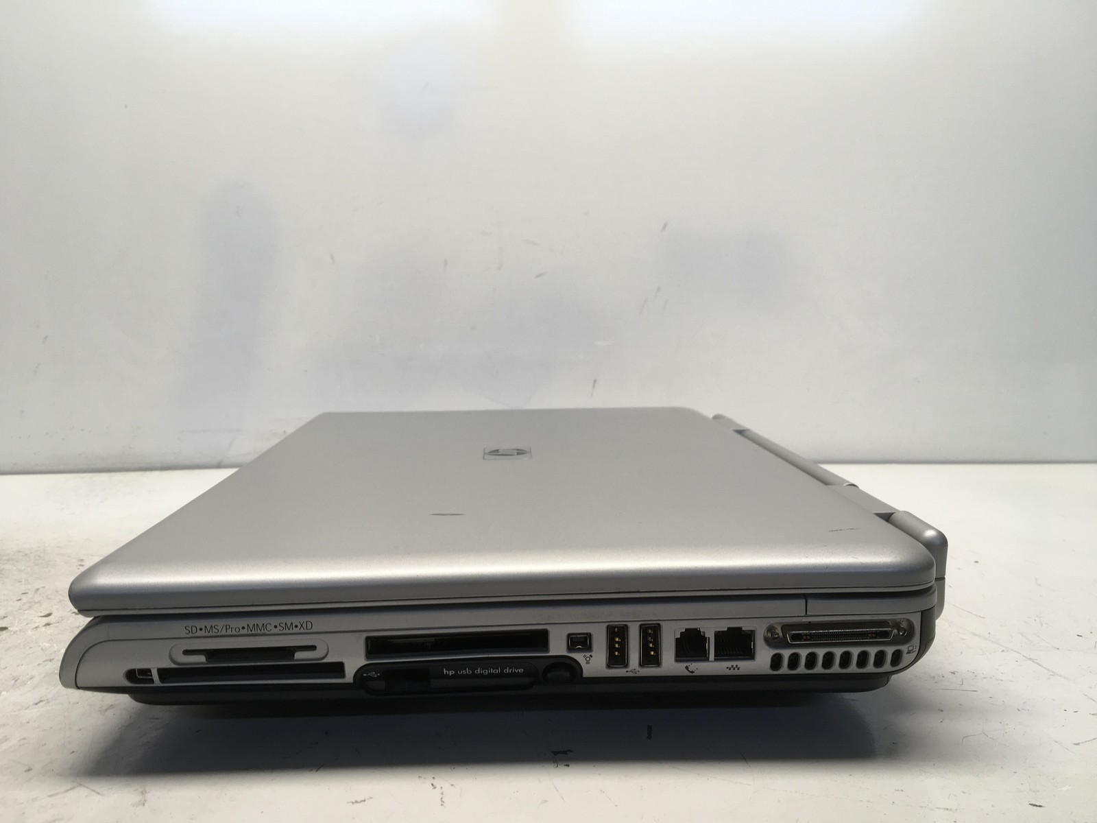 HP Pavilion ZD8000 Intel Pentium 4 No RAM NO HDD No Batt