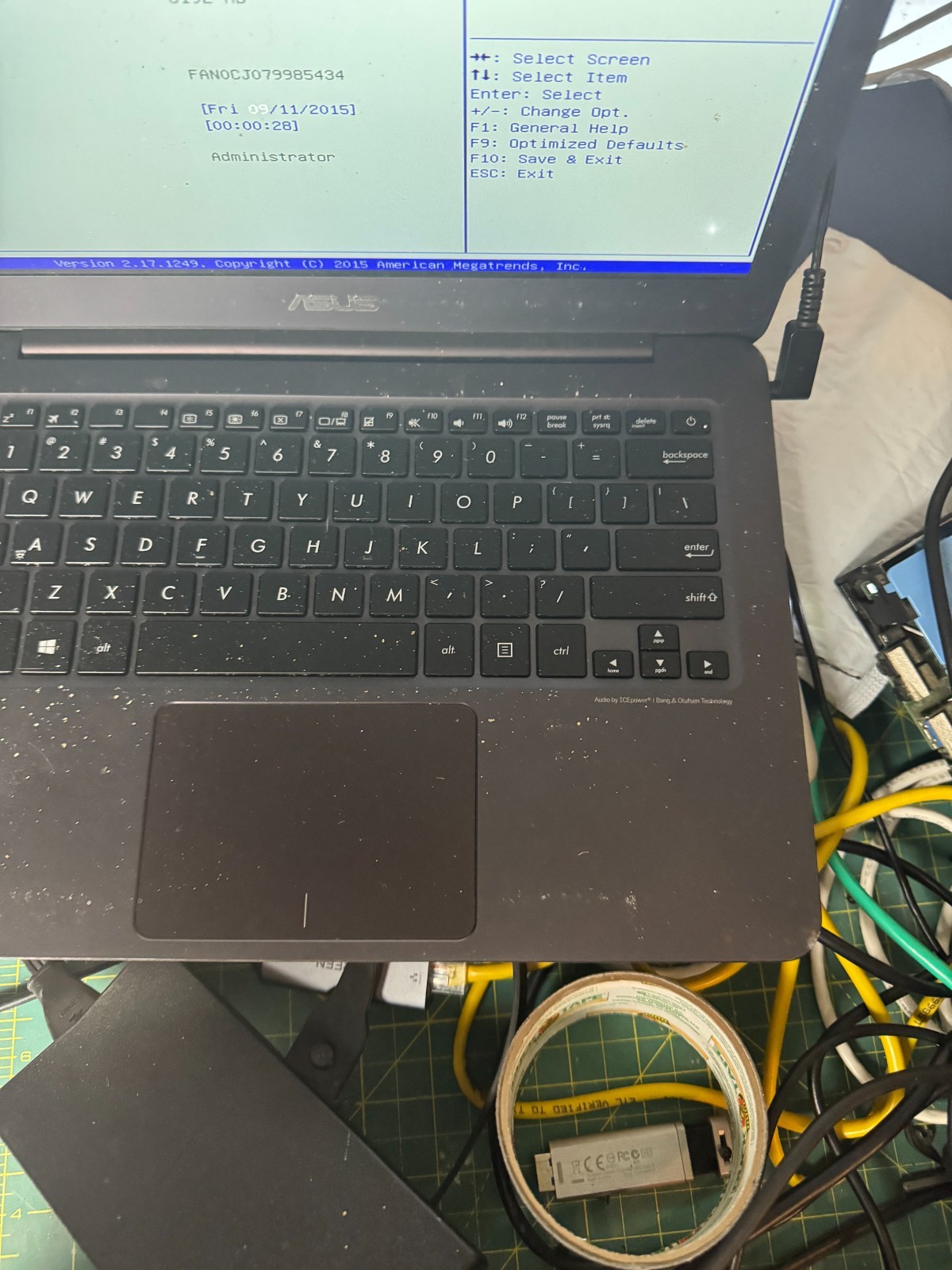 ASUS Laptop UX305C Core M3-6Y30, 8GB RAM, 13″ Laptop for Repair #4644