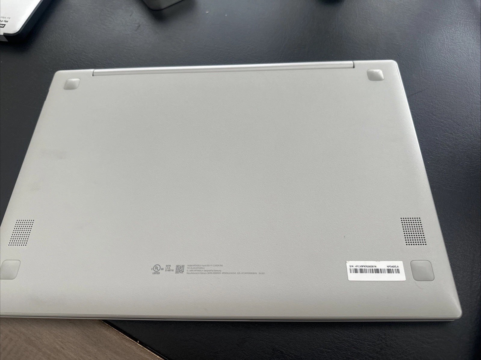 Samsung Galaxy Book Go 14″ (128GB eUFS, Qualcomm Snapdragon 7c 2nd Gen., 2.55…