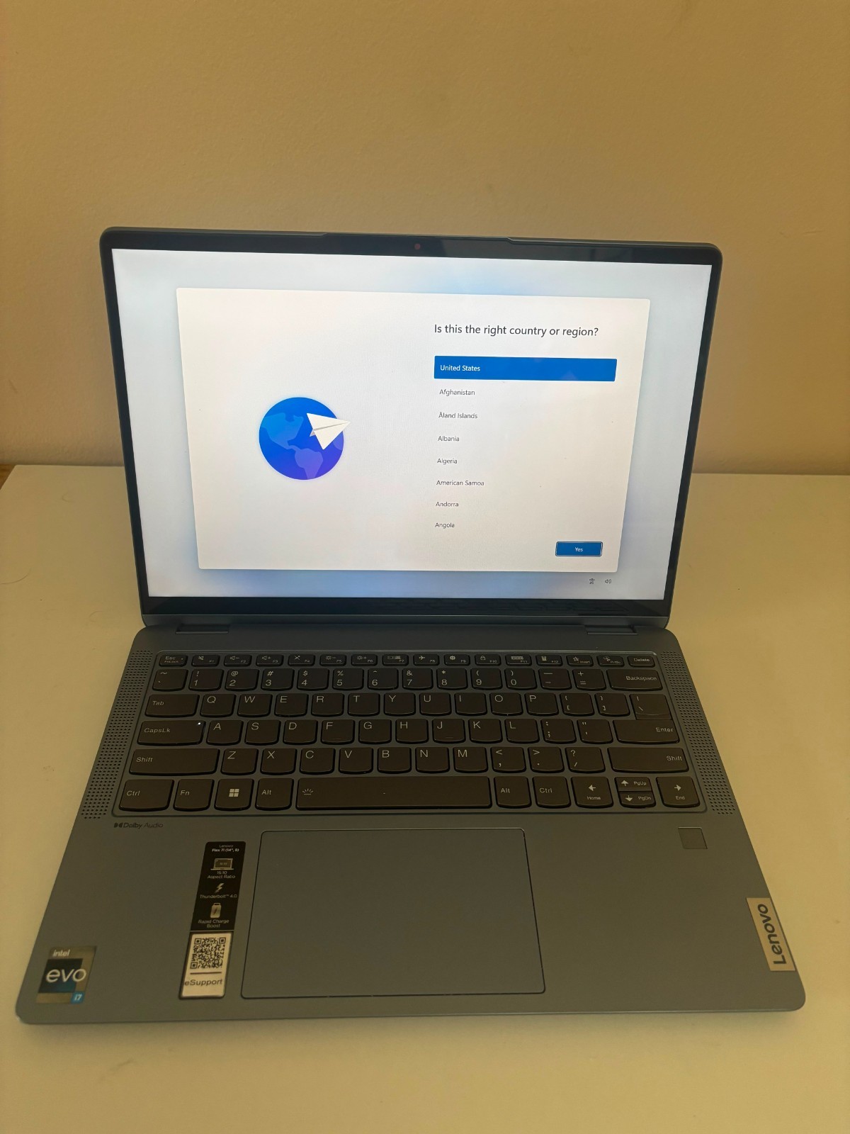 Lenovo Flex 7 14IRU8 14″ 2.2K Touch Intel Core i7-1355U 16GB 1TB SSD Post