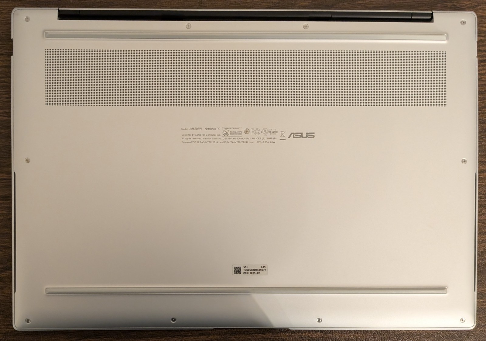 ASUS Zenbook S 16 3K 120Hz OLED Touch (Ryzen AI 9 365, 24GB RAM, 1TB SSD) White