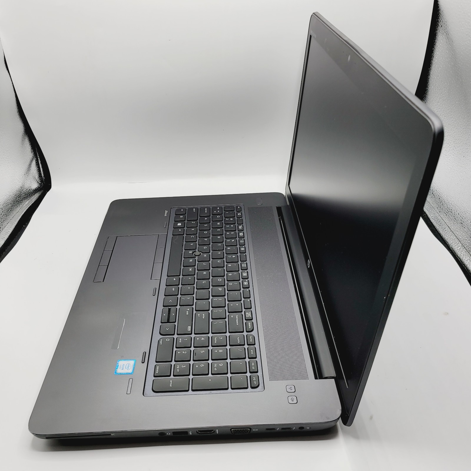 HP ZBOOK 17 G3 Xeon E3 16GB RAM No HDD 17″ FOR PARTS