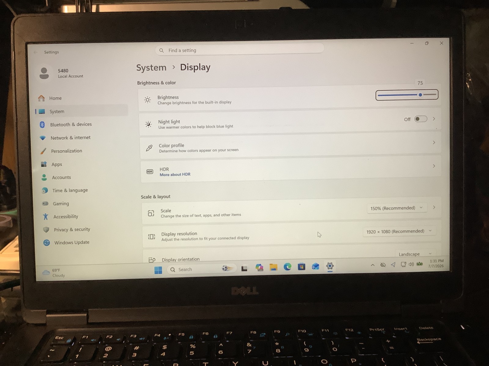 Dell Latitude 5480, i7-7820HQ – 8 GB – 256 GB NVMe + 32 GB Windows 11 Pro 25H2