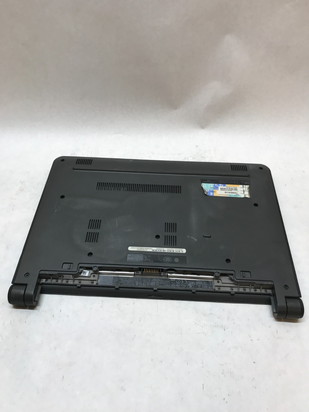 Dell Latitude 3340 13″ Celeron 8GB RAM 500GB HDD Windows 7 NO BATTERY C-Grade DW