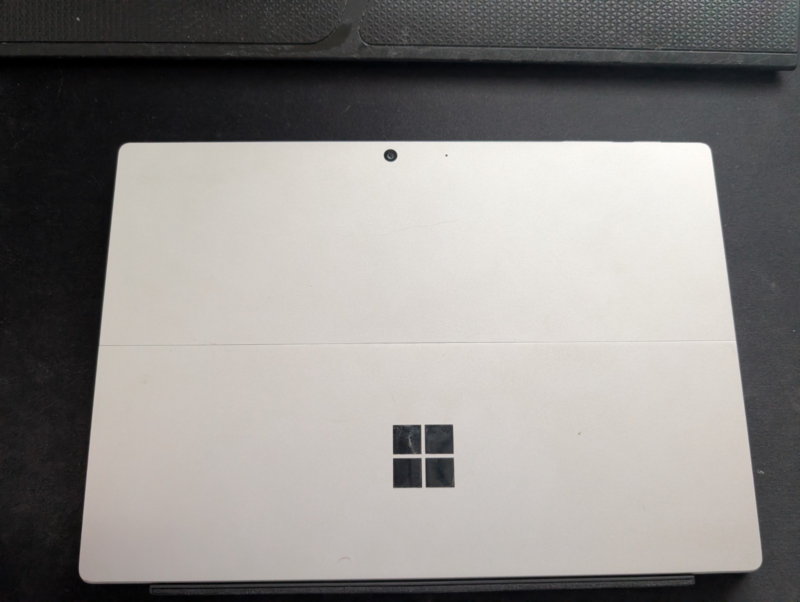 Surface Pro 7 i5-1035G4 8GB 256GB Win 11 w/ Keyboard – As Is No AC