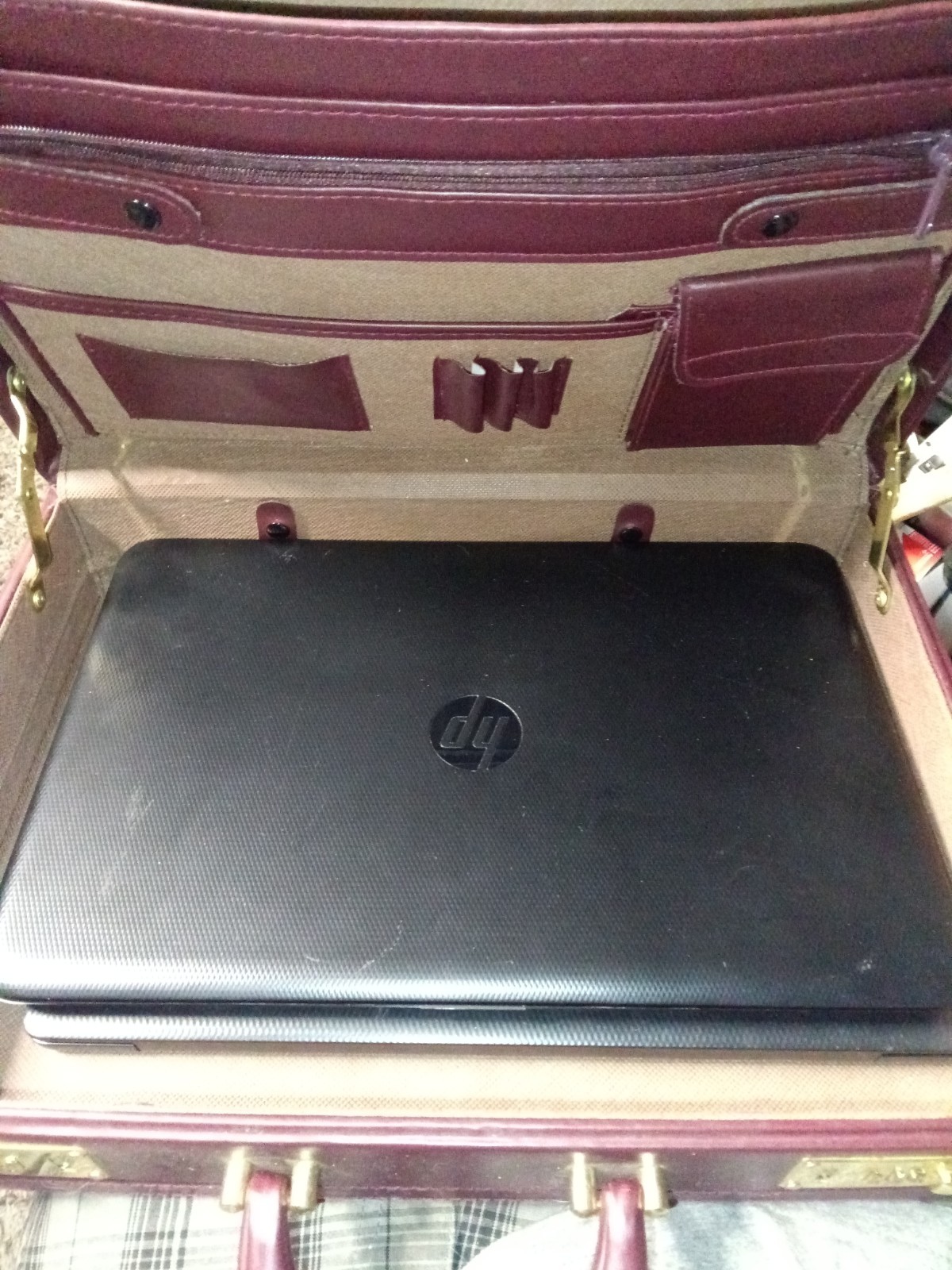 Dell Latitude E5440, HP Zbook 15, Dell Inspiron 3585, HP Model 15-af131dx…