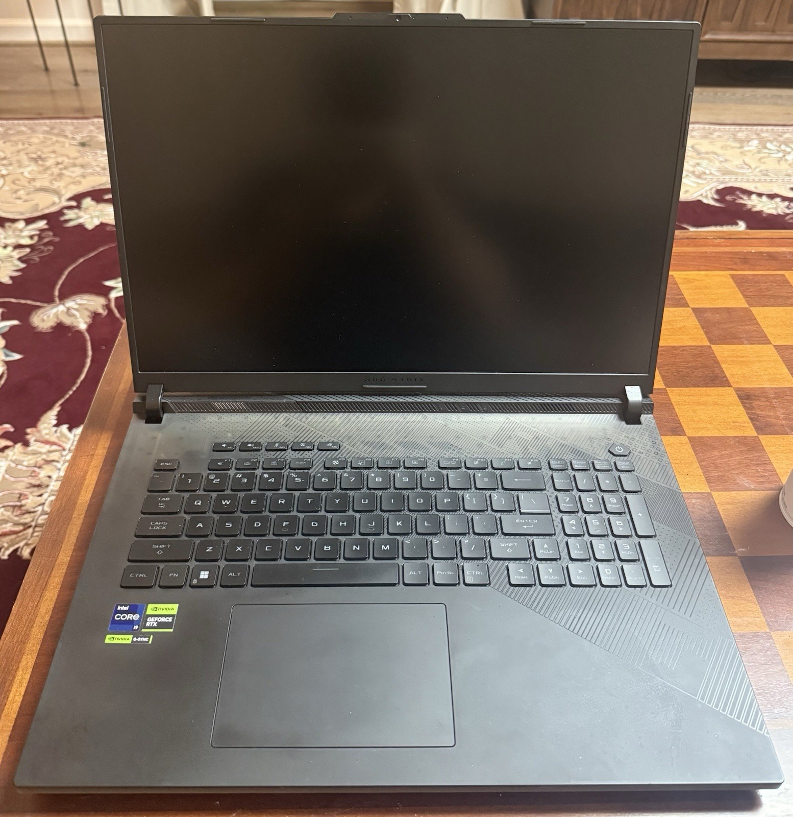 Asus ROG Strix Scar 18 G834JYR-XS98, Core i9 14900HX, RTX 4090, 64GB DDR5, 2TB