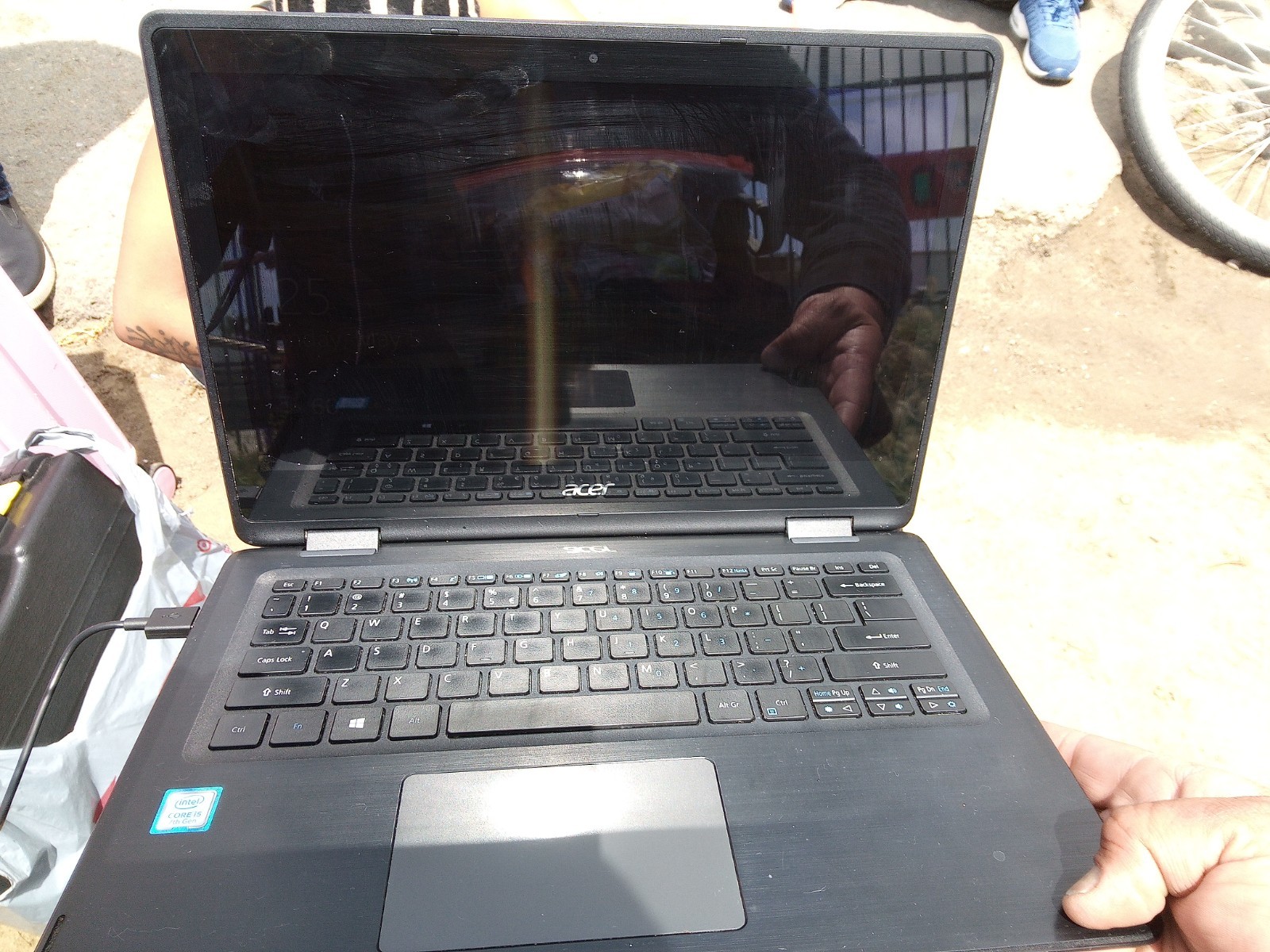 Acer Aspire E5-575G-53VG i5 2.3Ghz 4GB 2-256SSD 15.6″ Battery Win10