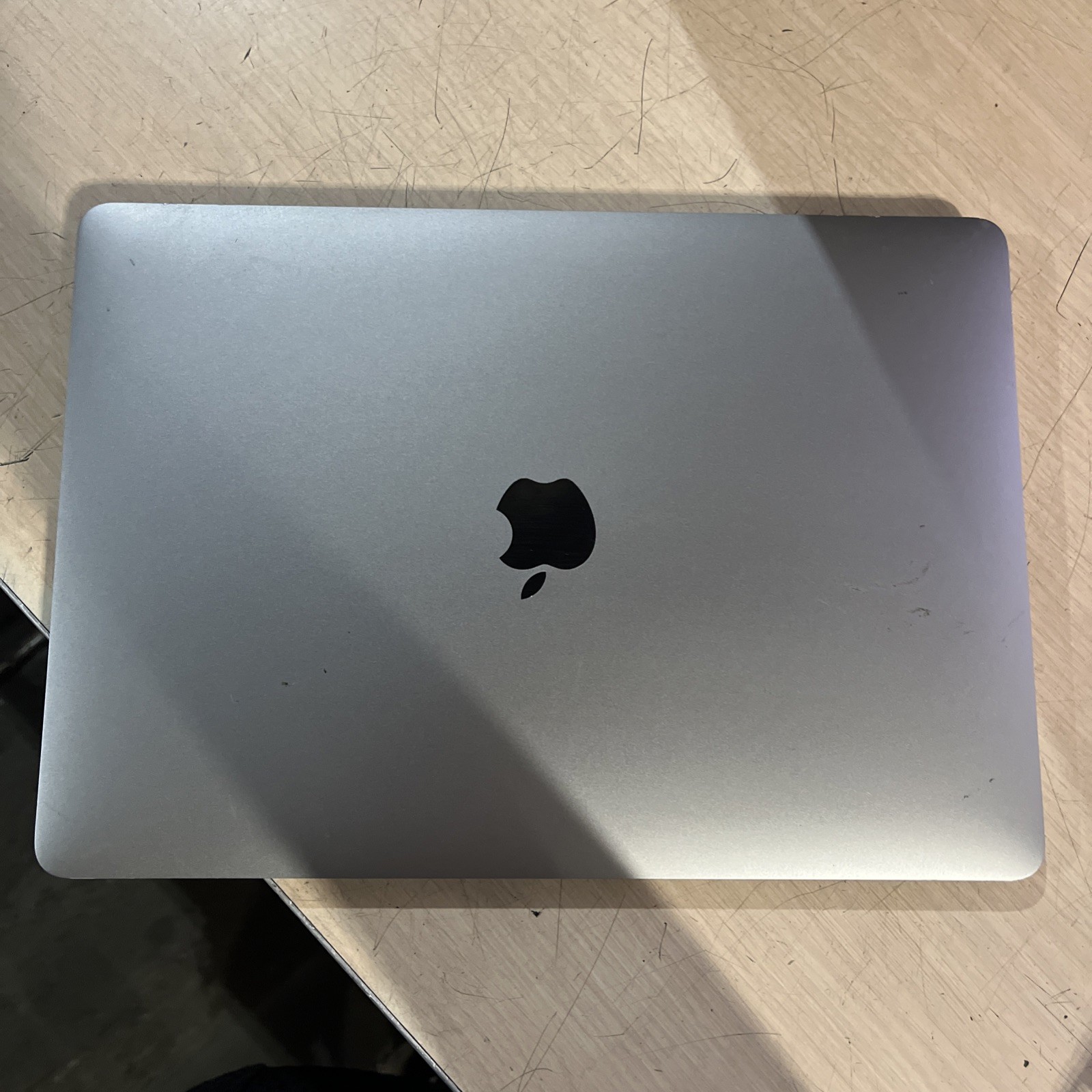 APPLE MACBOOK 13″ SCISSOR, 2020 CORE I3-1000NG4 1.1GHZ 8GB RAM 256SSD