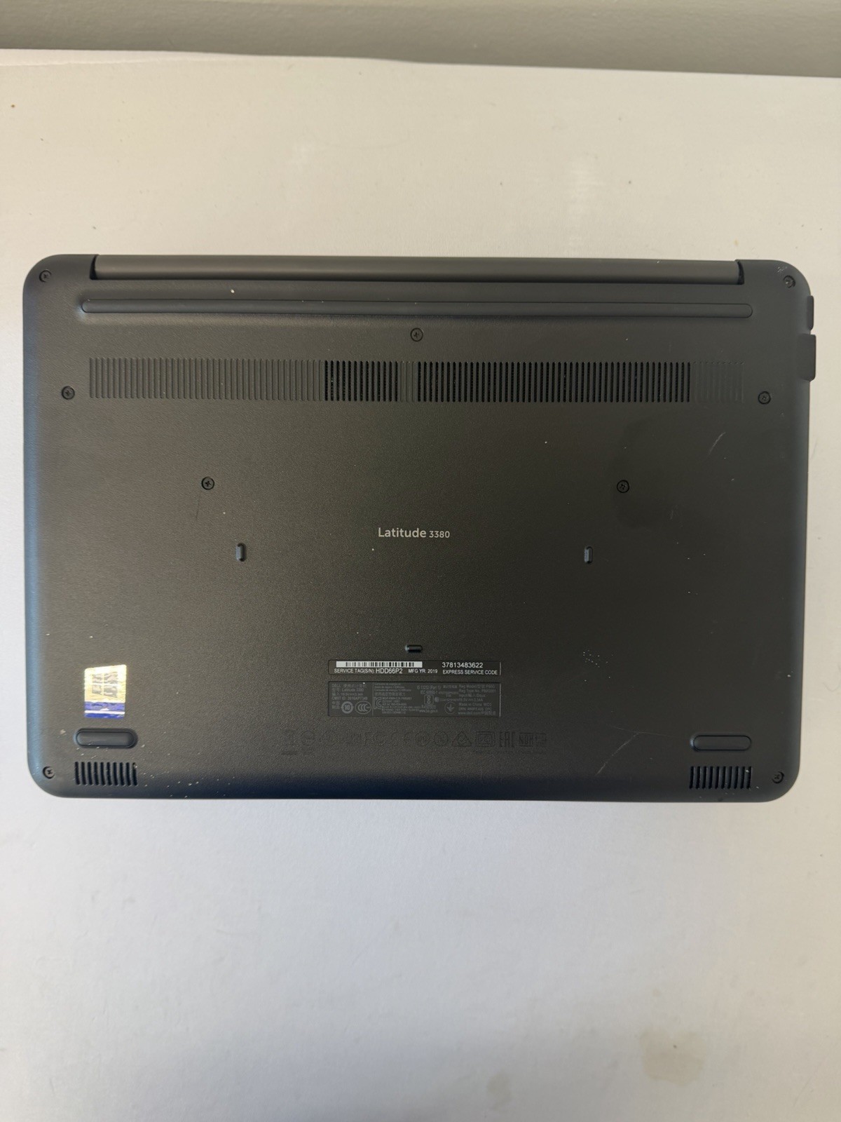 Dell Latitude 3380 Laptop – Good Screen – Intel i3-6006U – RAM 4GB – Read Des
