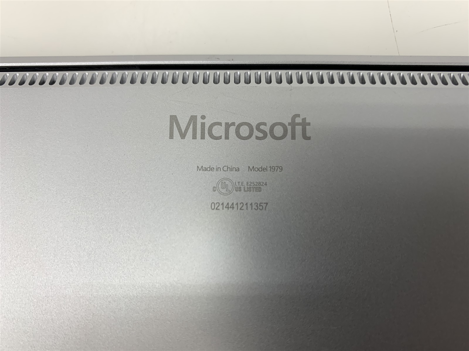 Microsoft Surface Laptop 4 1979 i7-1185G7 3.00GHz 16GB RAM 256GB NVMe Win 11 Pro