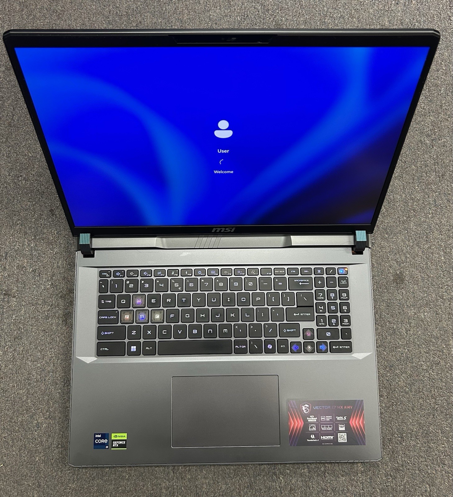 MSI Vector 17 HX A14V 17″ i9-14900HX 2.3GHz 32GB RAM 1TB SSD GeForce RTX 4070