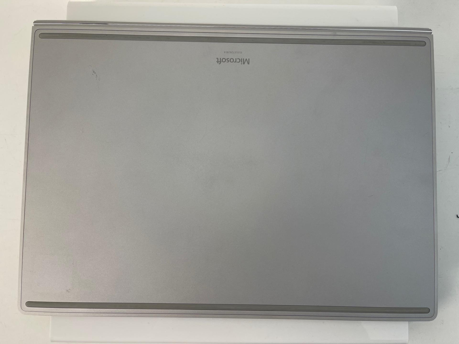 Microsoft Surface Book 2 15″ PixelSense Laptop (i7-8650U 16GB 256GB) HNR-00001