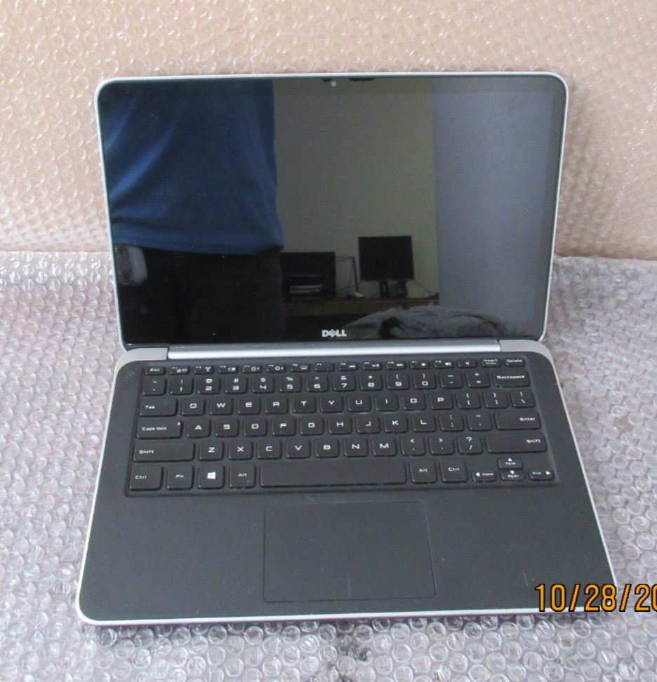 Dell XPS 13 9333 Intel Core i7-4500U @ 1.60GHz 8GB RAM 256GB W10P 13.3″ LAPTOP.