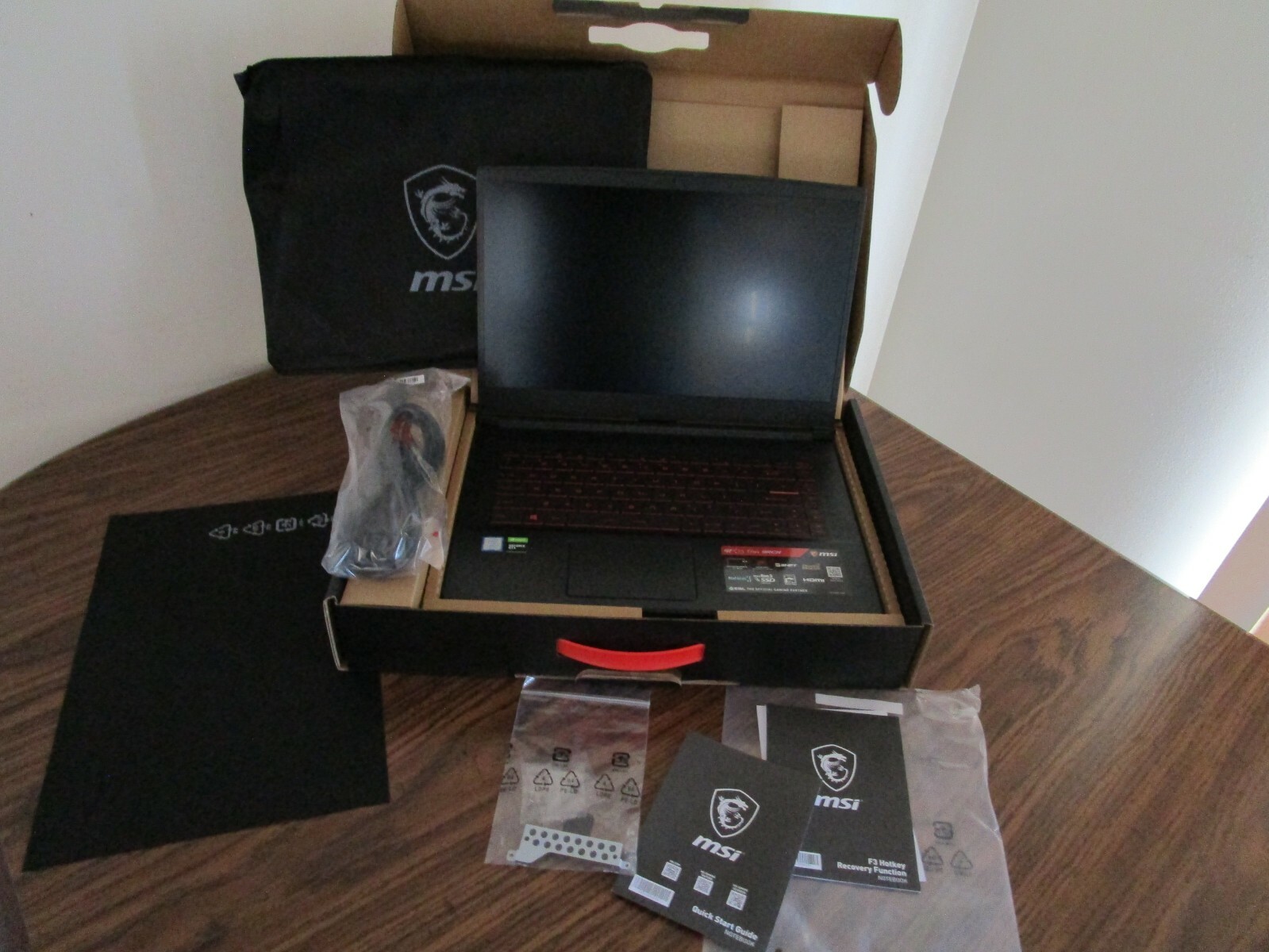 MSI GF63 THIN 15.6 inch (256GB, Intel Core i7 9th Gen., 4.50GHz, 8GB) Notebook/L