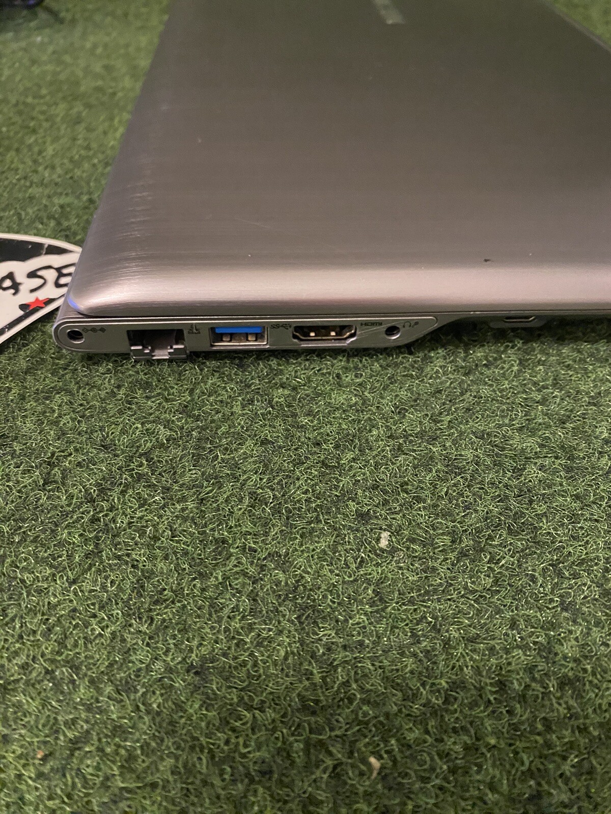 Samsung S Ultra Laptop i5 Win 10