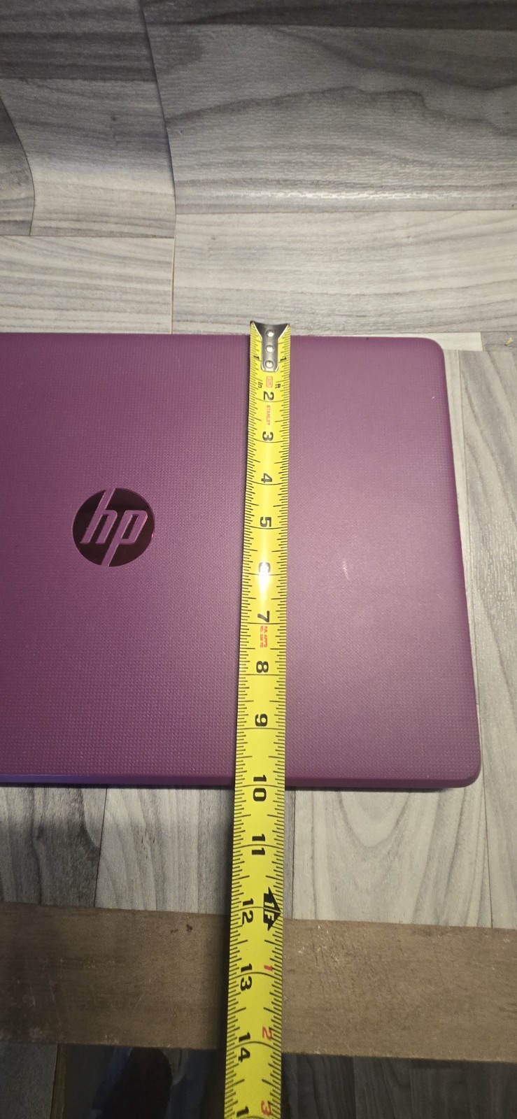 HPLaptop 15-bw0xx With a 1.50 GHz AMD E2-9000e processor with Radeon R2 graphics