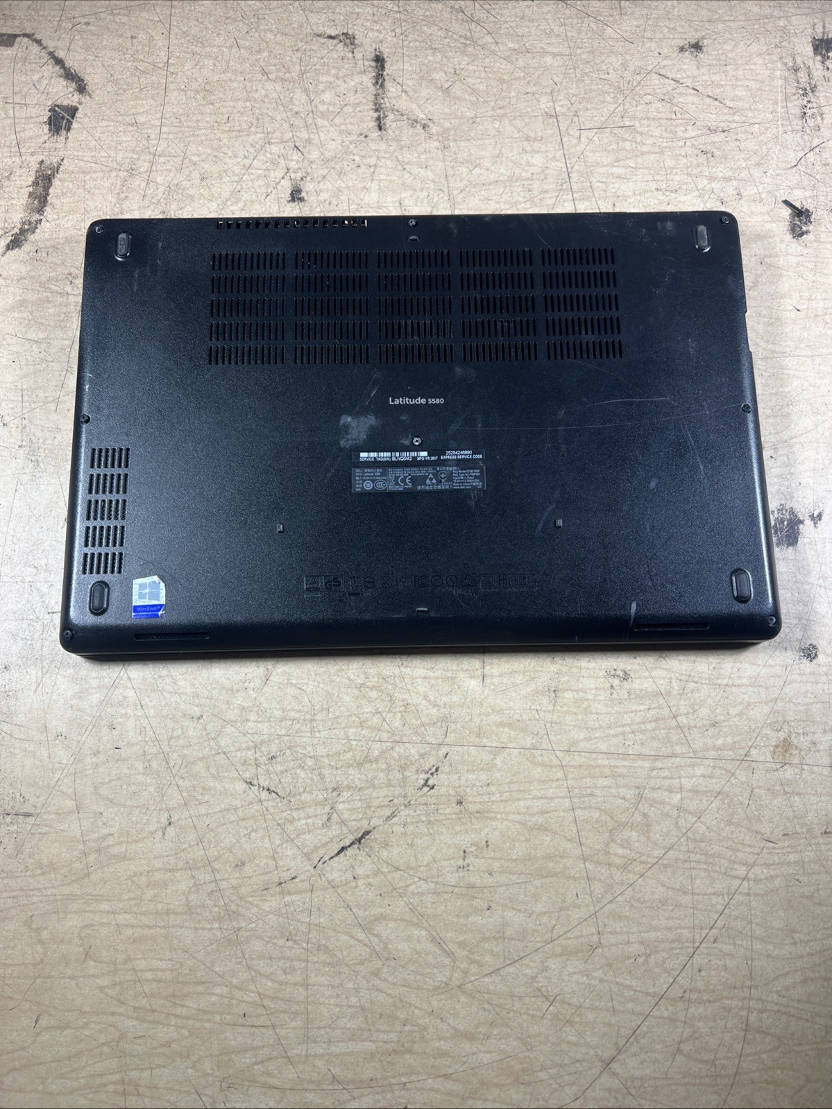 DELL LATITUDE 5580 INTEL CORE I7-7600U 2.80GHZ 8GB RAM **NO HD/ NO CADDIE/ NO OS
