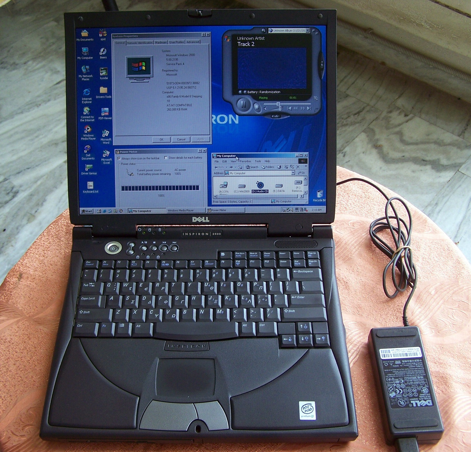 Dell Inspiron 2500 Pentium 3 1GHz 256MB 40GB Floppy Serial Parallel-dos imb cdt-