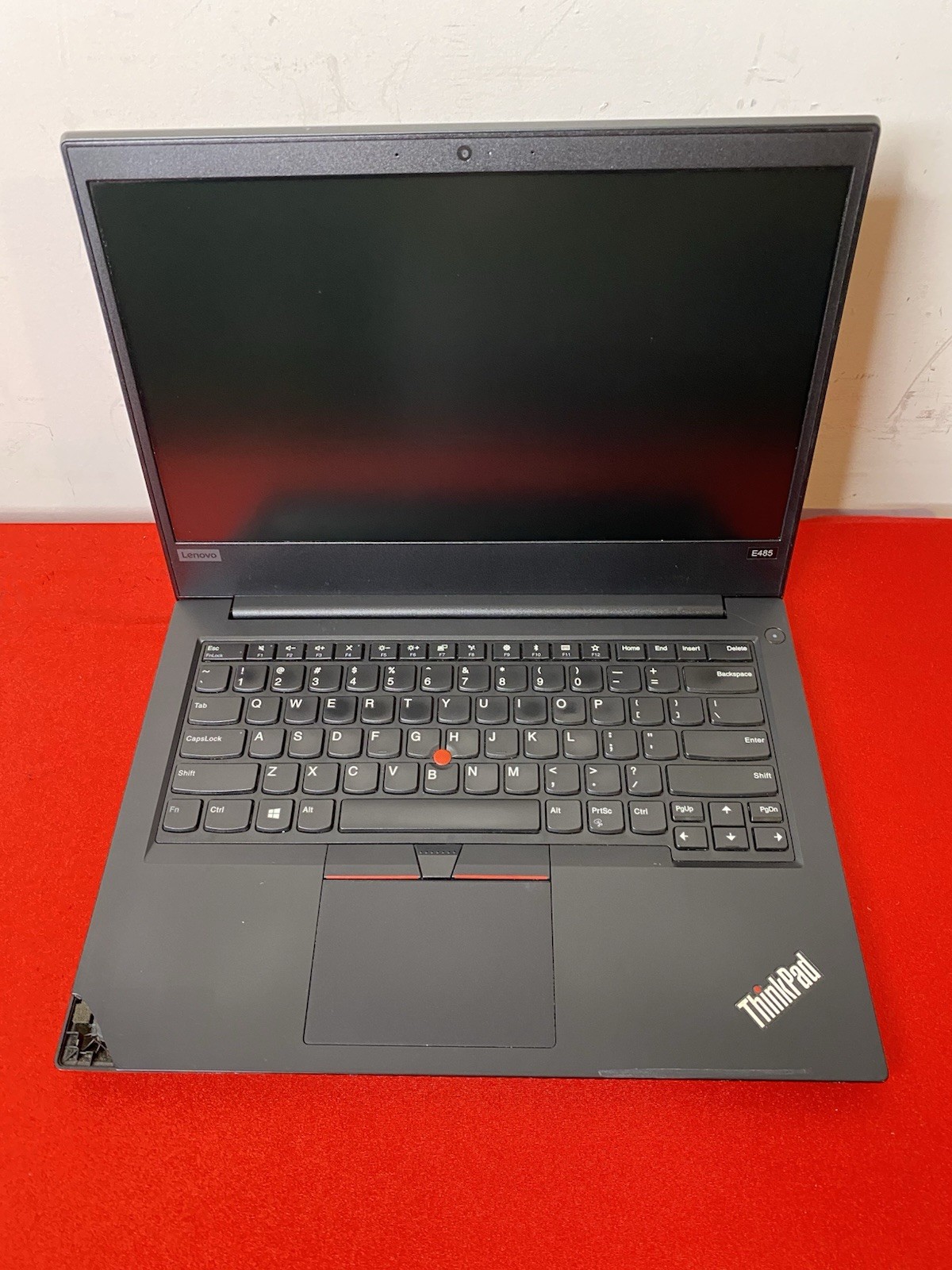 LENOVO THINKPAD E585 AMD RYZEN 3 2200U 2.5GHz 8GB RAM 256GB SSD Windows 11 Pro