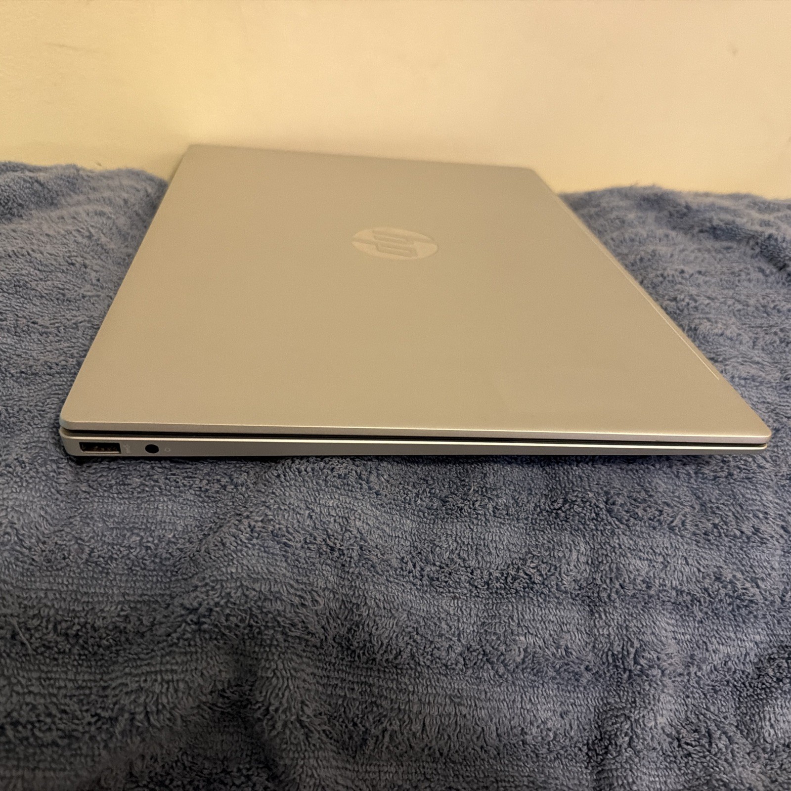 HP Omnibook 5 16 inch Windows Laptop AMD Ryzen 5-8540U AI PC 8GB RAM 512GB SSD
