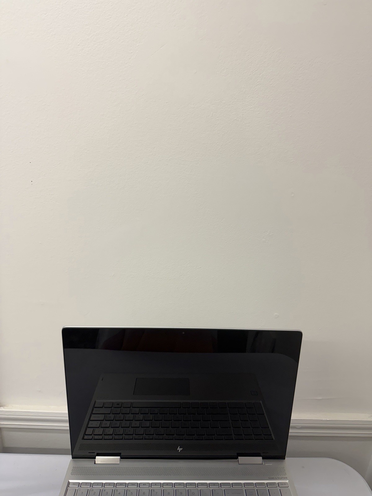HP Envy 15m-6plxx Laptop – Good Screen – Intel i5 Gen8 – RAM 12 GB – Read Des