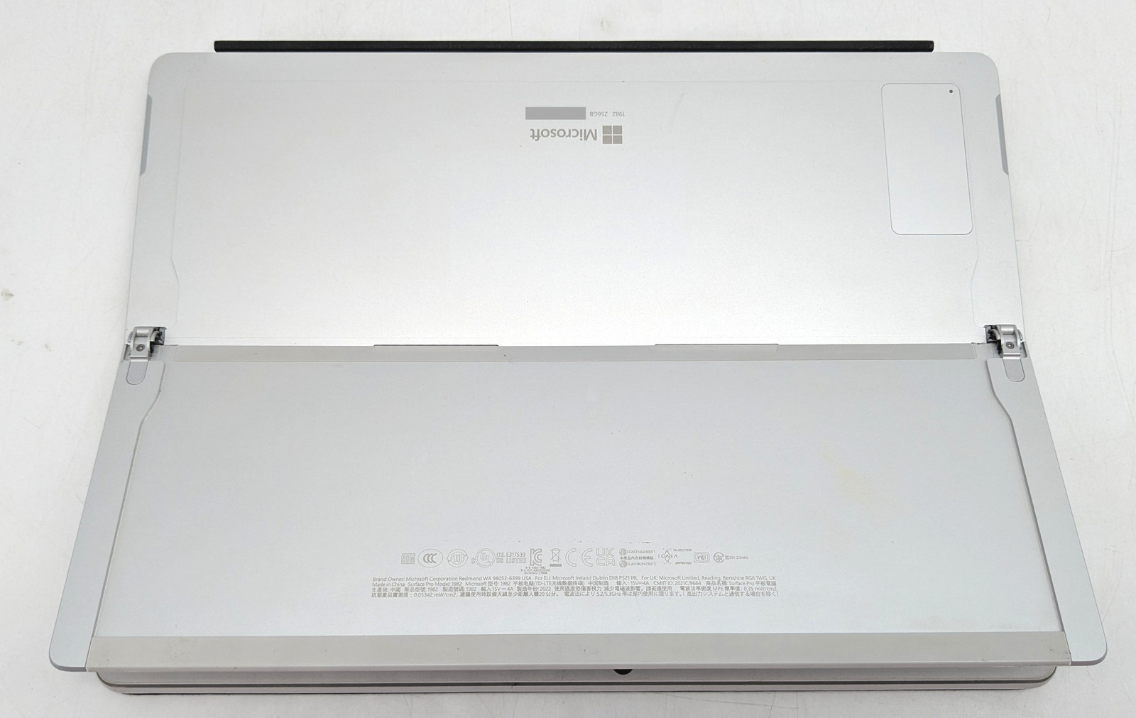 Microsoft Surface Pro 8 13″ i5-1145G7 16GB DDR4 256GB SSD Windows 11 Home