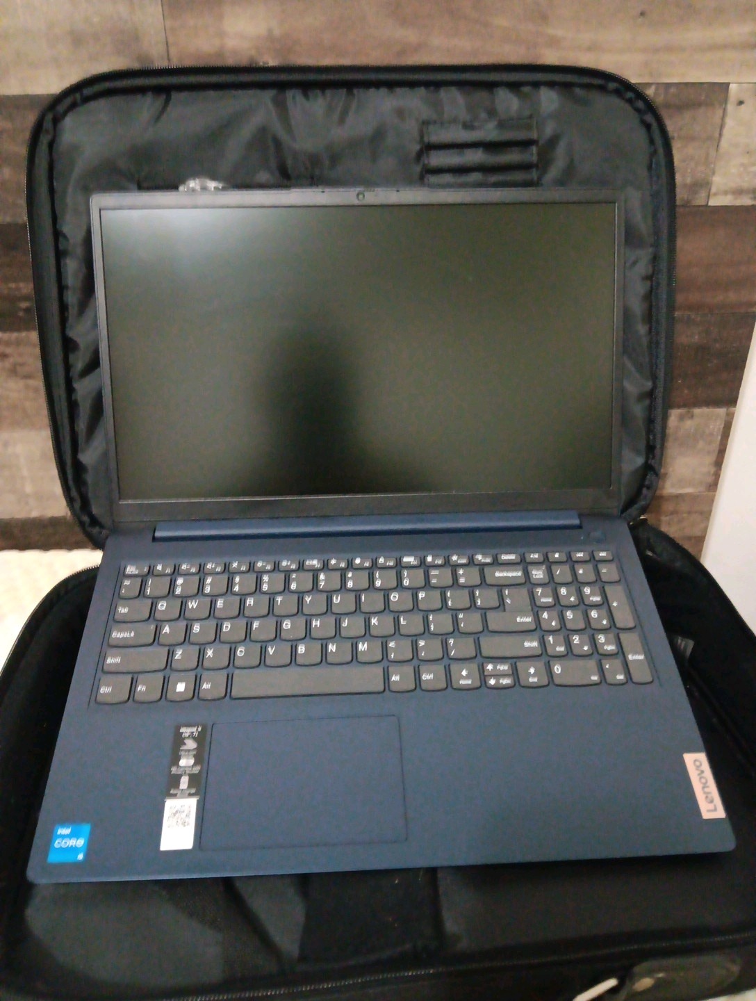 Lenovo IdeaPad 1 15amn7 Lightly Used For Sale with verge carry in case