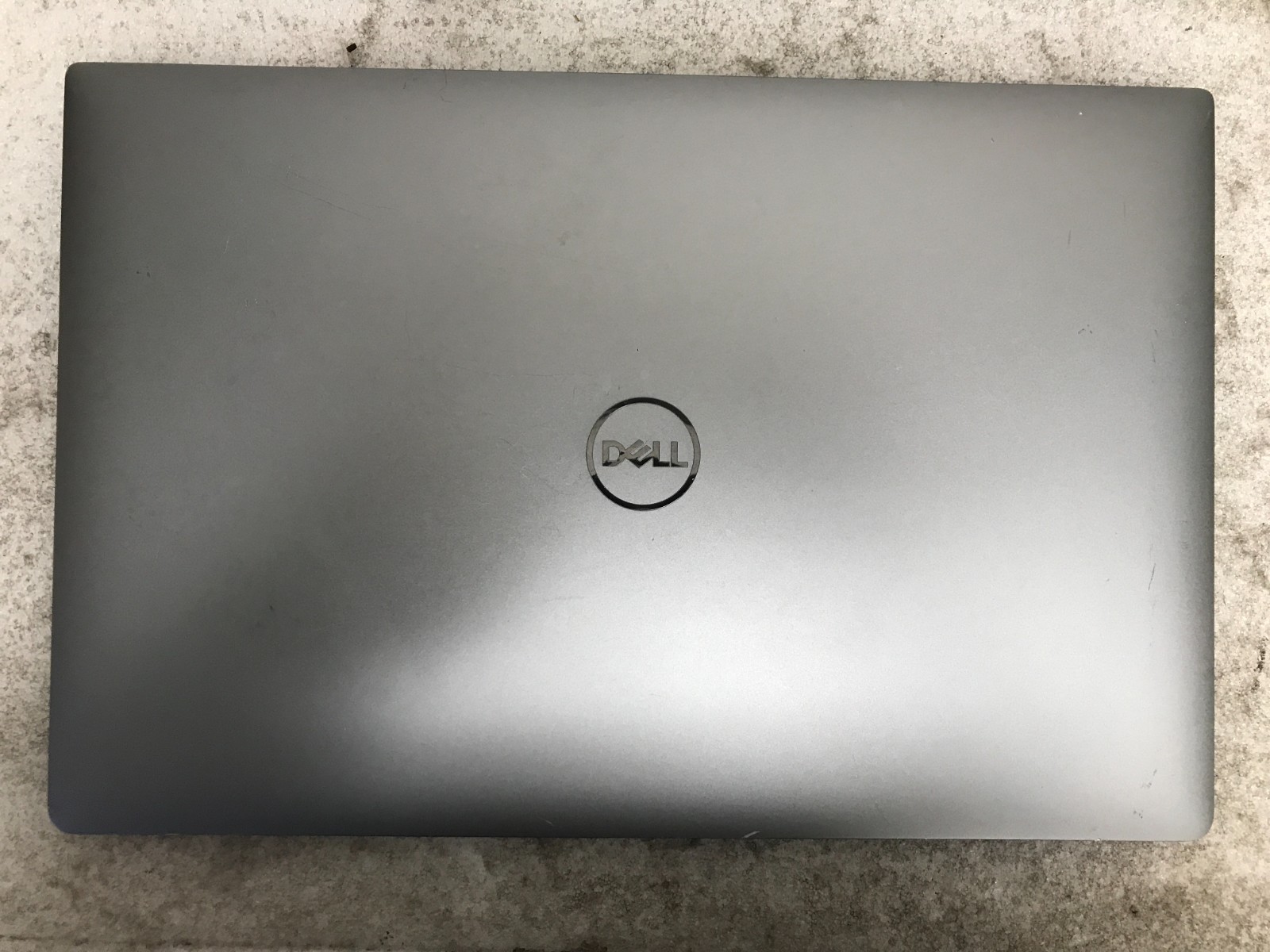 Dell Precision 5540 / Intel Core i9-9880H 2.30GHz / 8GB RAM / No SSD