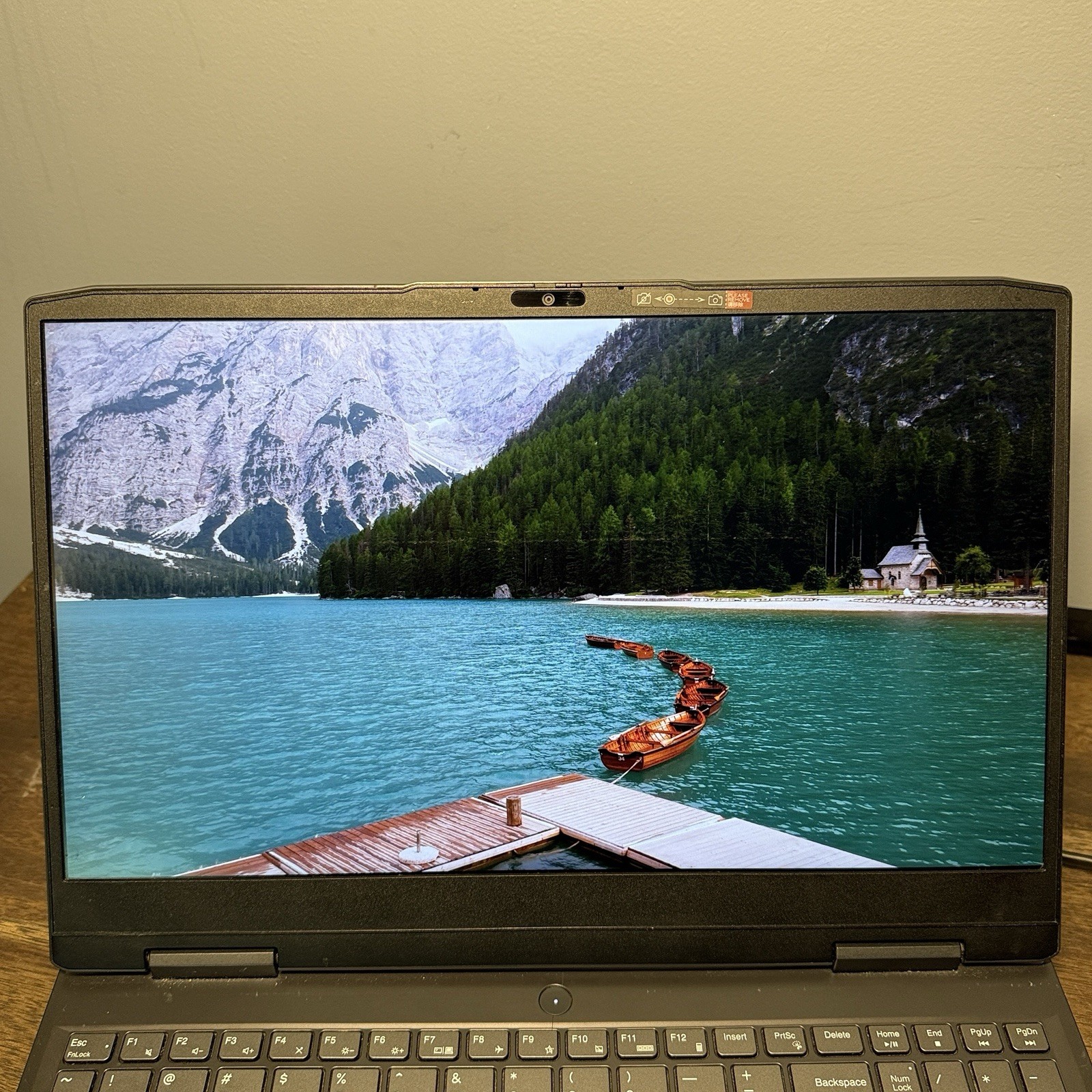 Lenovo IdeaPad Gaming 3 15.6″ Laptop (Ryzen 5 6600H/16GB/RTX 3050/512GB/120Hz)