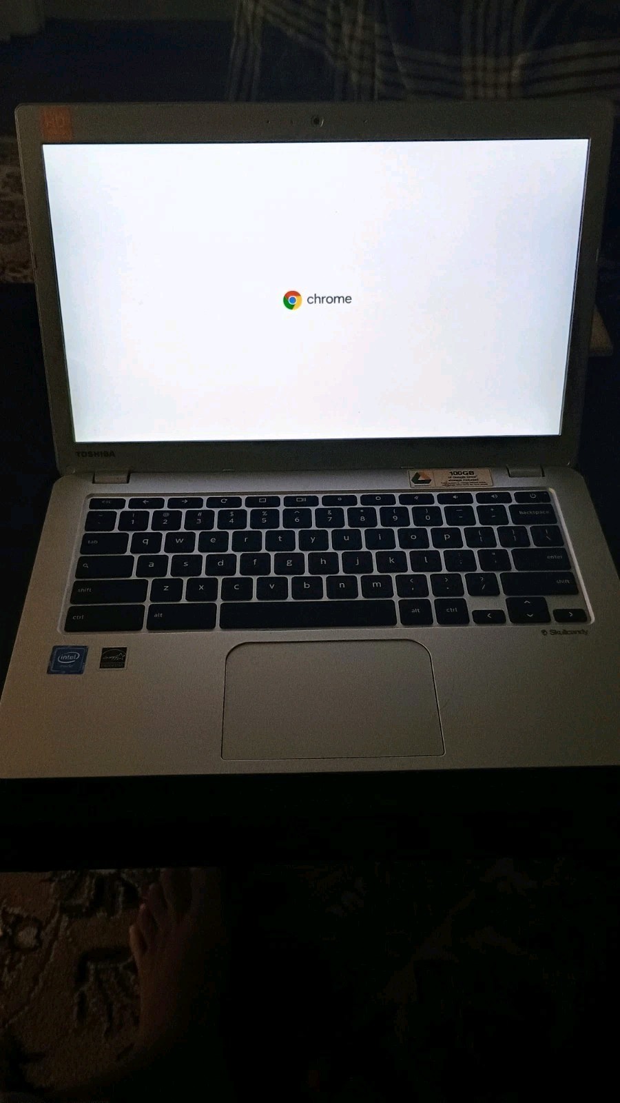 Toshiba Chromebook 2 CB30-B3122 13.3in Intel 4GB 16GB SSD Chrome OS with Charger