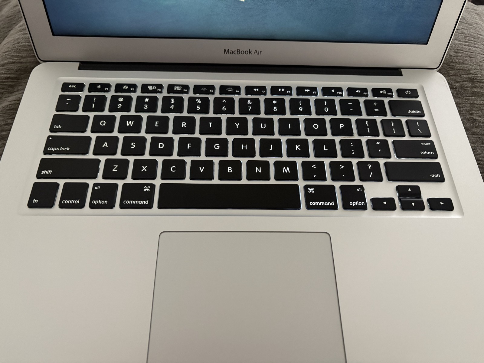 2017/2018 Apple MacBook Air 13 in. – Sleek Silver Design