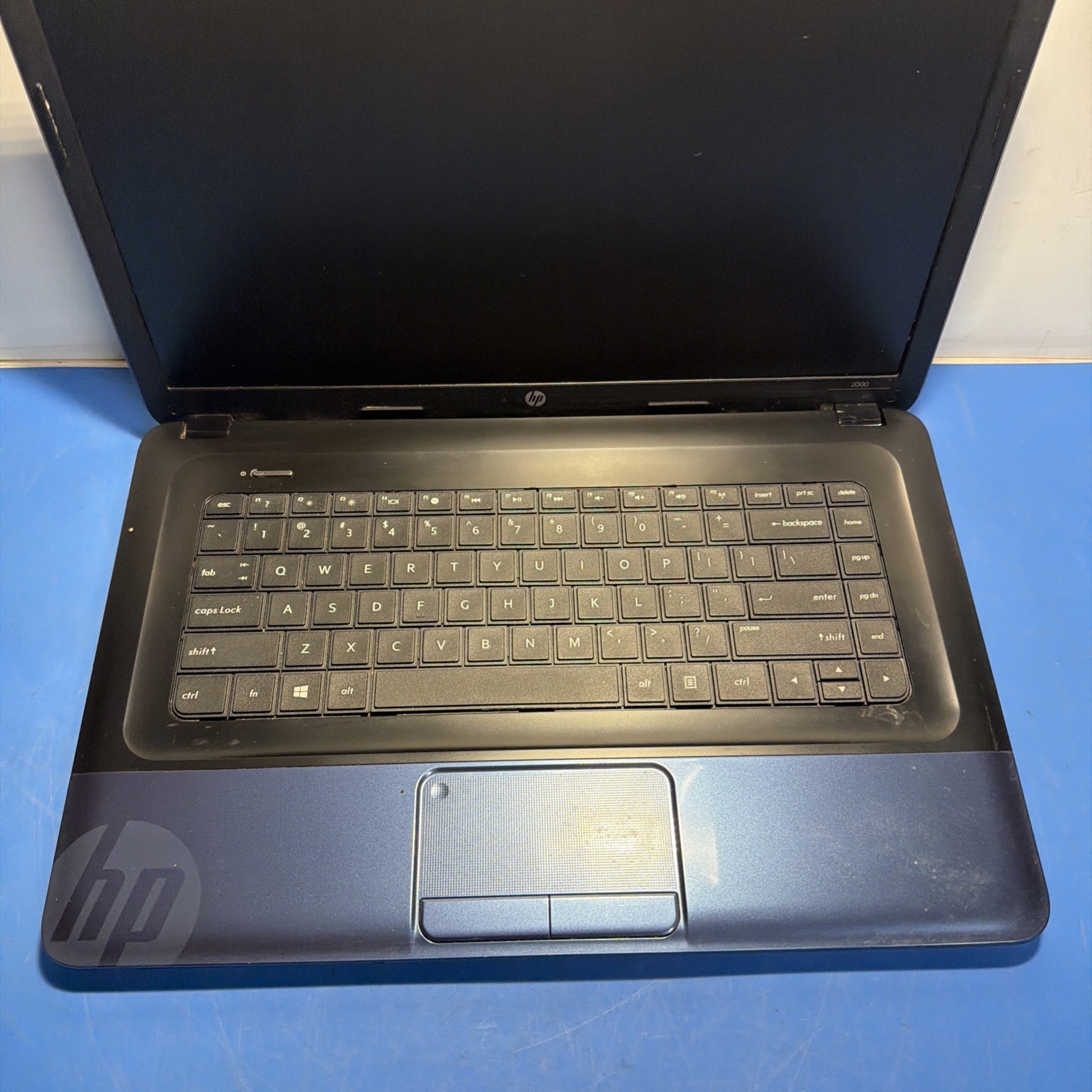 HP 2000-2D19WM Laptop AMD E-300 4GB Ram NO HD/OS (FL)