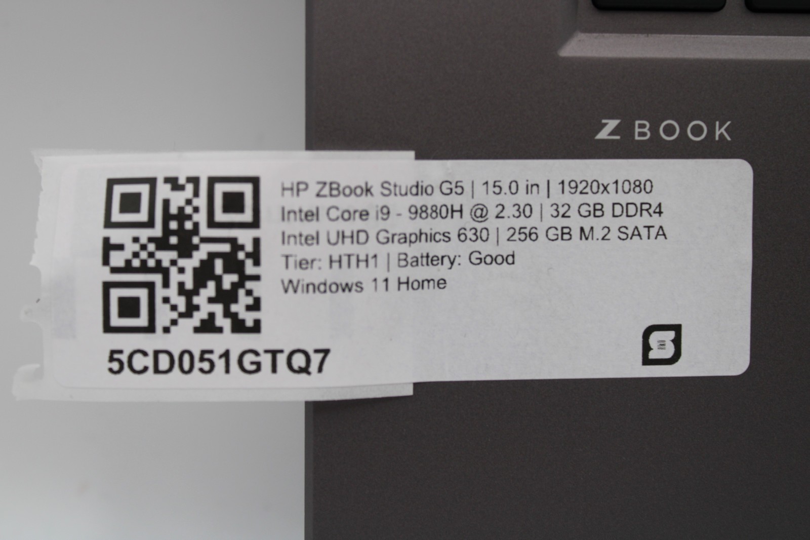 HP ZBook Studio G5 i9-9880H @ 2.3 GHz 32GB RAM 256GB SSD Win11H P2000