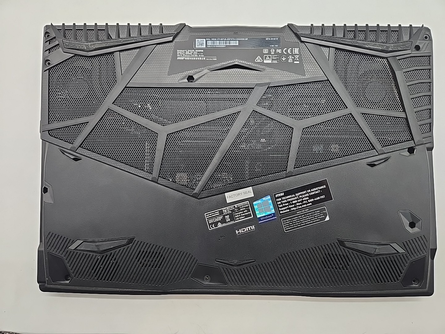 MSI WE65 9TI MS-16U2 15.6″ i7-9750H @2.6GHz, 16 RAM, No SSD, No OS