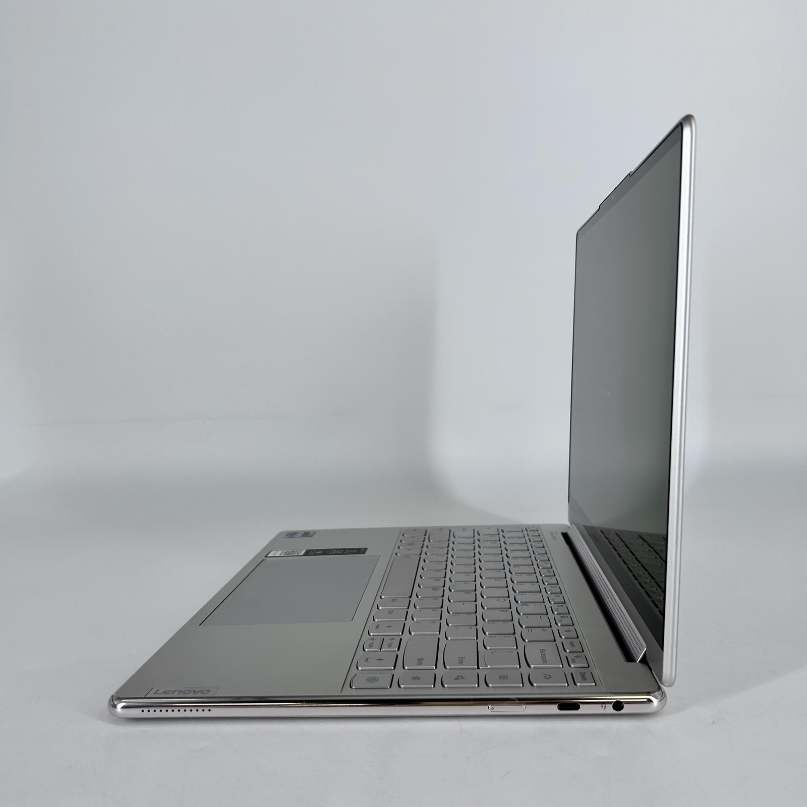 Lenovo Yoga 9i 14 Gray QHD+ 2.2 GHz i7-1360P 16GB 512GB SSD Good