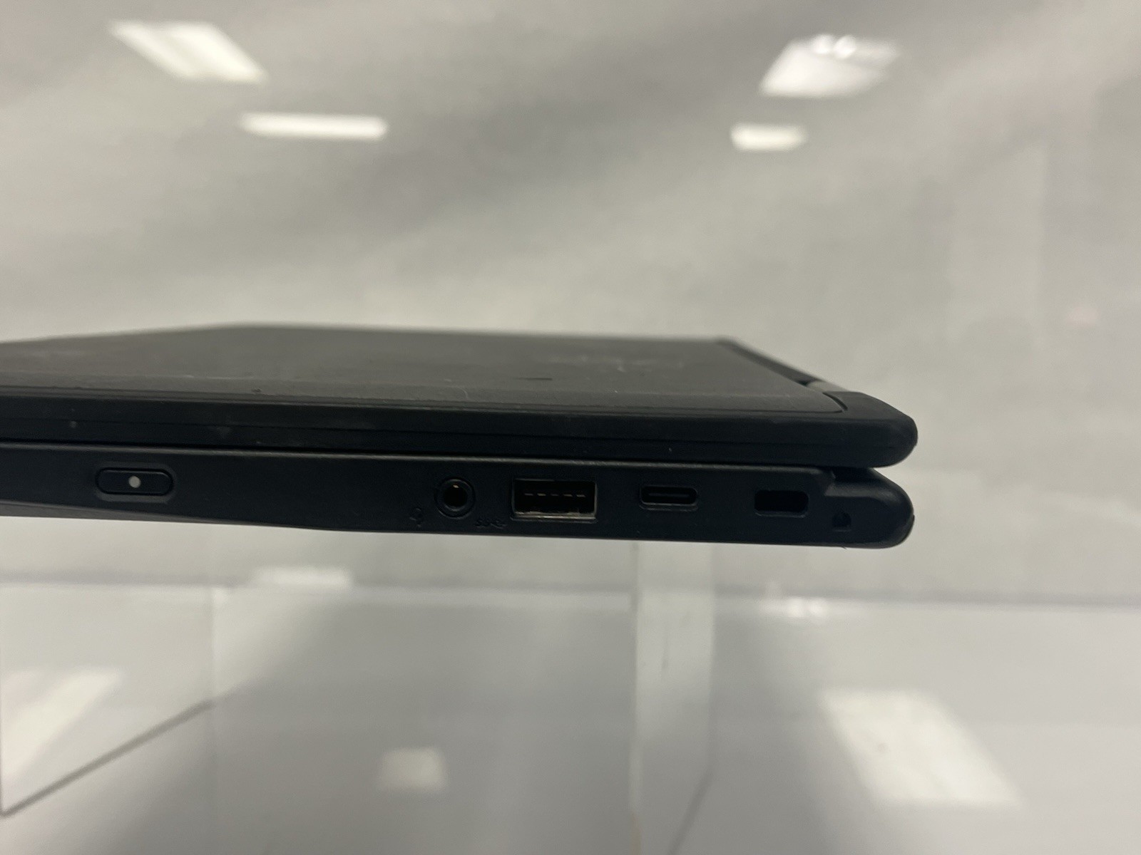 Lenovo ThinkPad Yoga 11e 5th Gen Pentium Silver N5030 1.10GHz 8GB Ram NO HDD