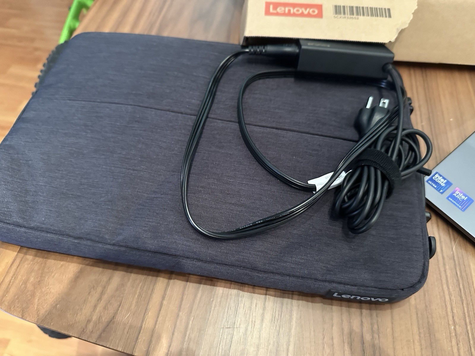 Lenovo Yoga 7 2-in-1 16ILL10 Laptop 16″ Ultra 7 256V, 16GB, 2TB SSD Win 11 Pro