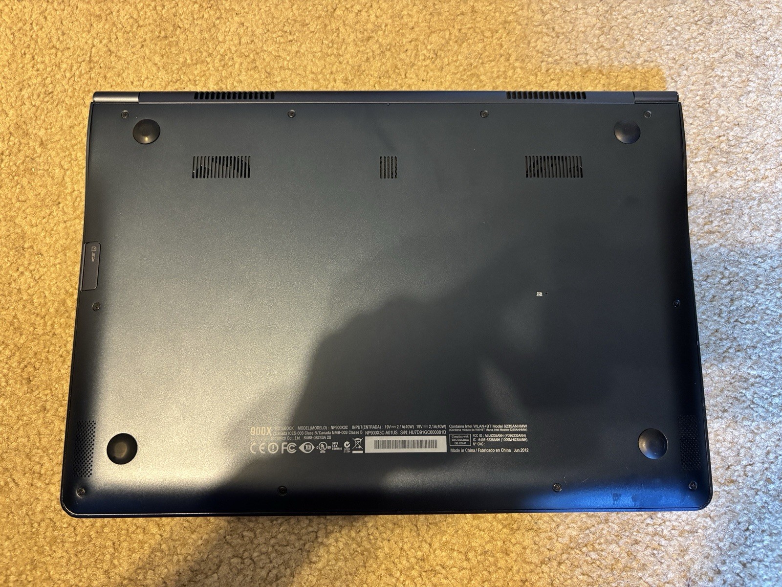 Samsung NP900X3C (Core i5 3317U, 4GB RAM, 128GB SSD)