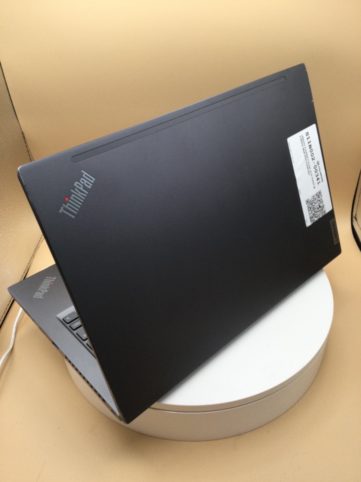 Lenovo ThinkPad T14s G2 14″ Laptop i5-1135G7 16GB RAM 512GB SSD W11P Used READ