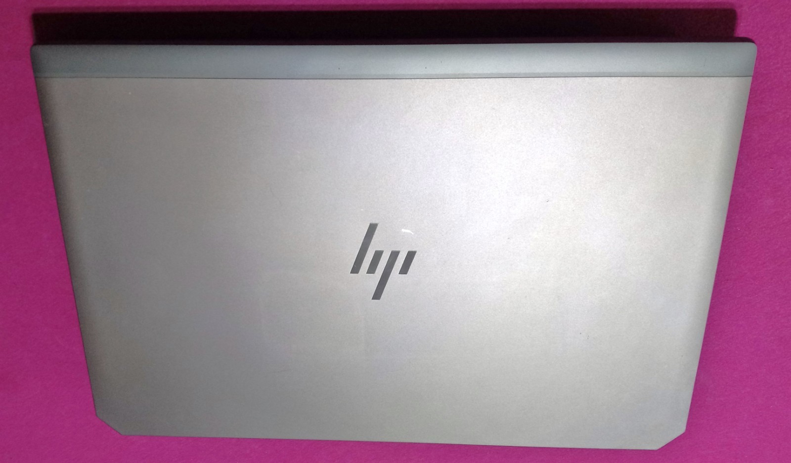 HP ZBook 17 G5 laptop Intelc6-core 2.4-3.6Ghz 16GB ram 512GB NVIDIA “P5000”