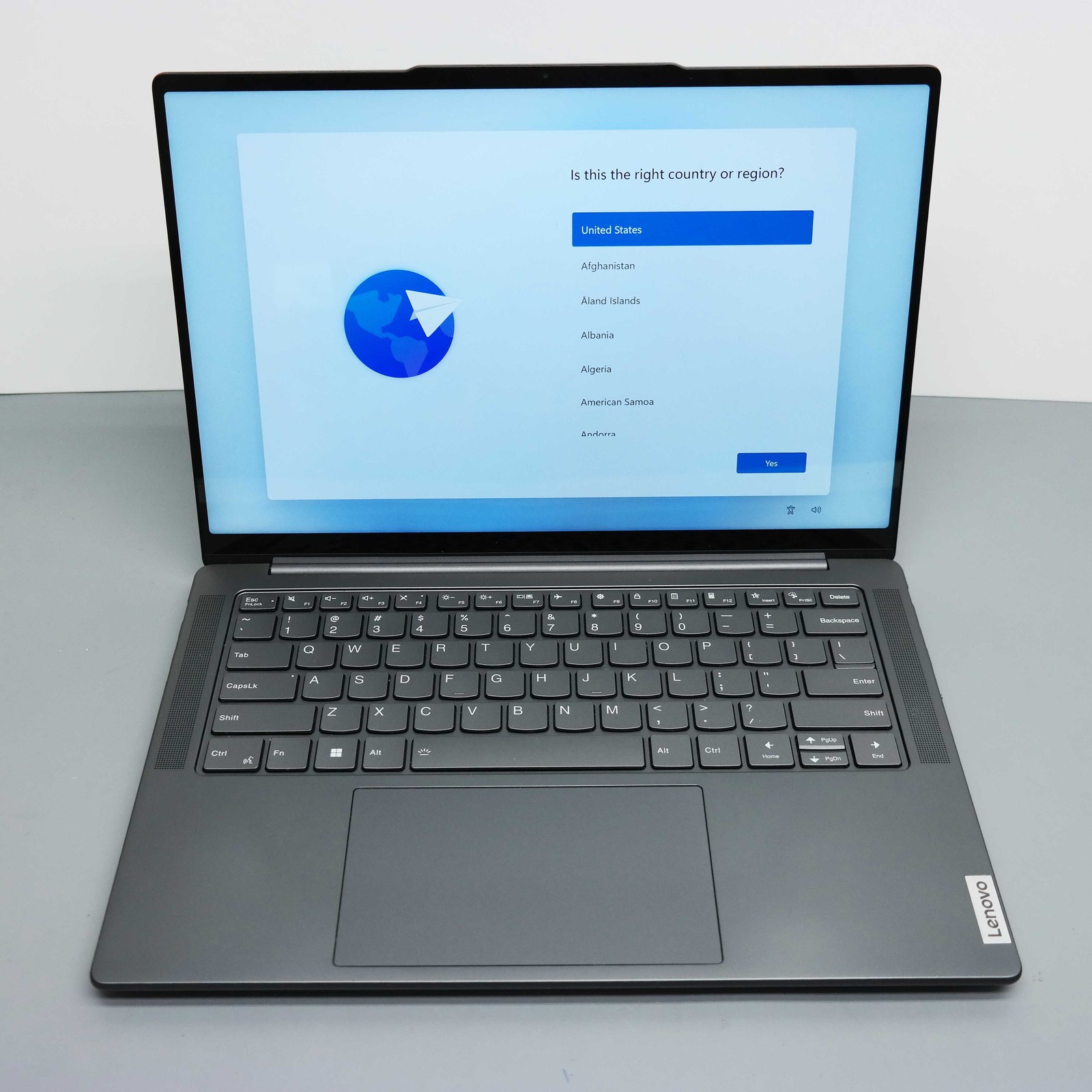 Lenovo Slim Pro 7 14ARP8 14.5″ Ryzen 7 7735HS 16GB 512GB RTX 3050