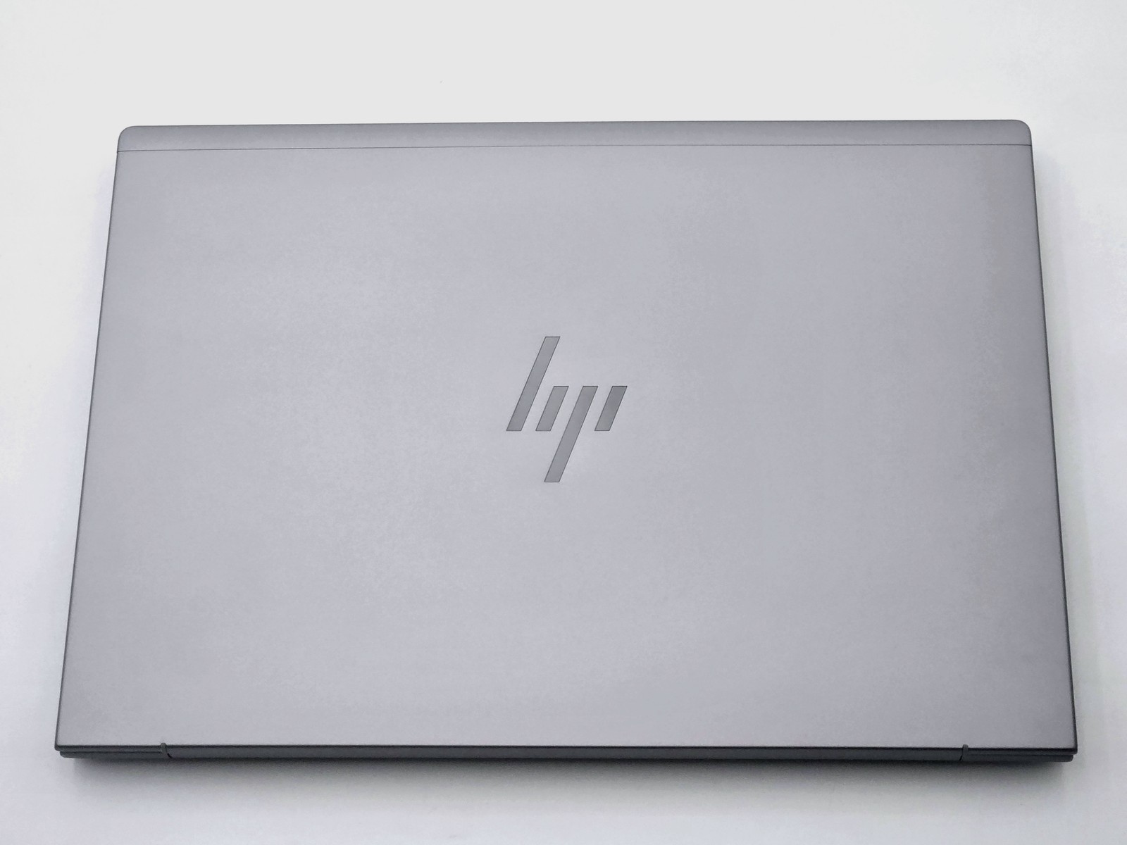 HP ZBook Power G11 Ryzen 7 PRO 8845HS RTX 2000 Ada 64GB 2TB Grade D